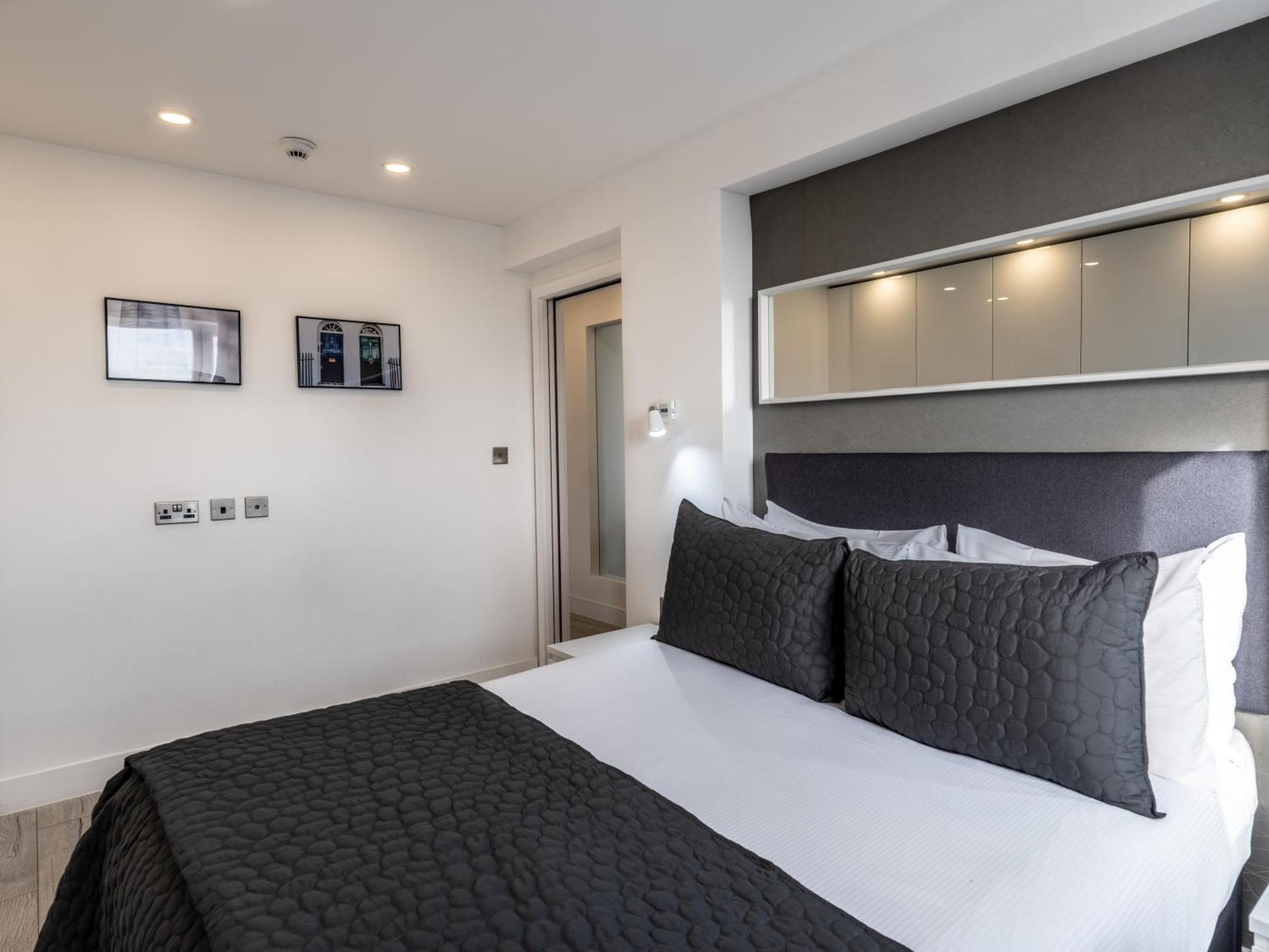 Chelsea Cloisters Serviced Apartments London Exterior photo